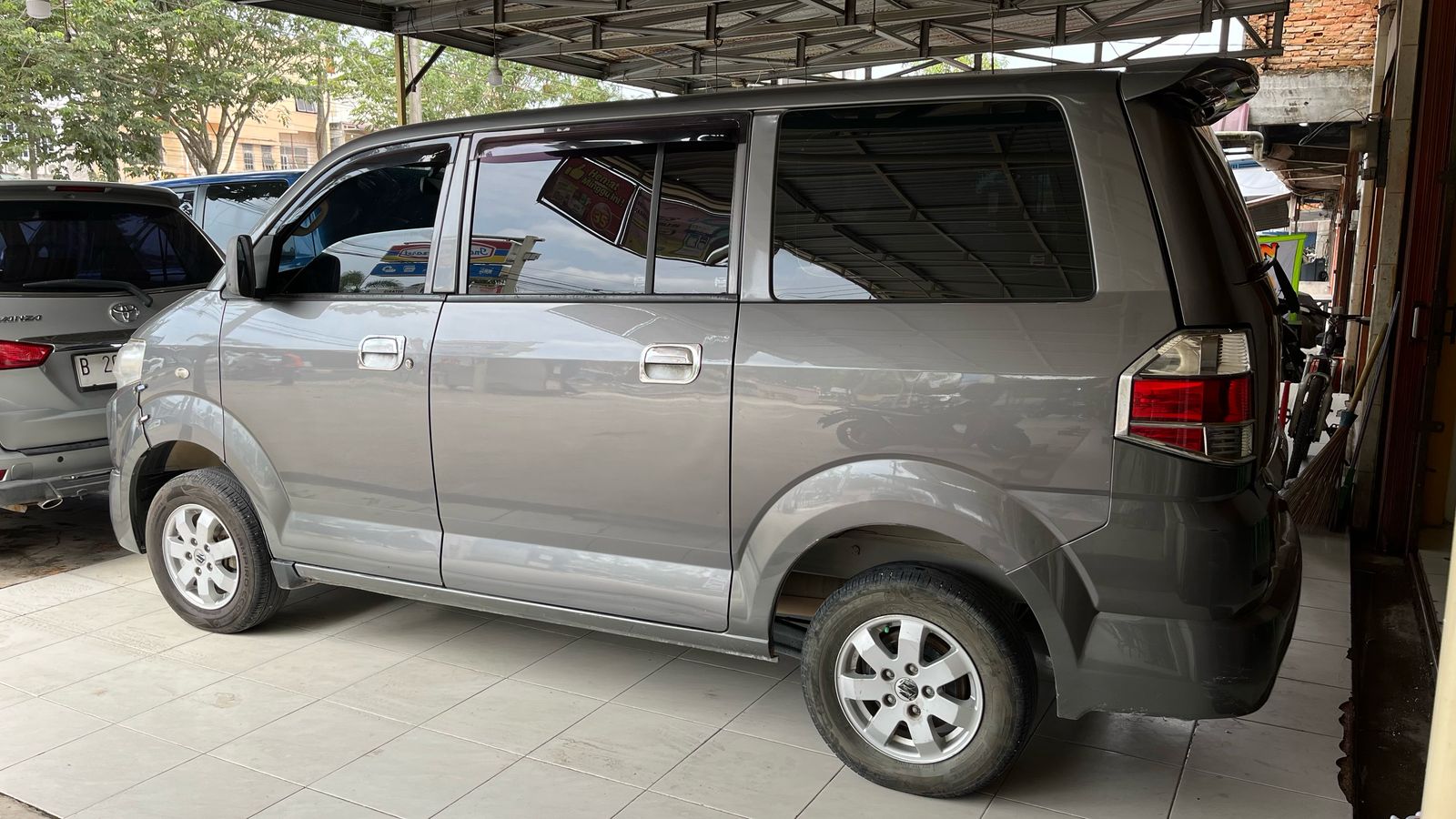 Suzuki APV DLX 2014