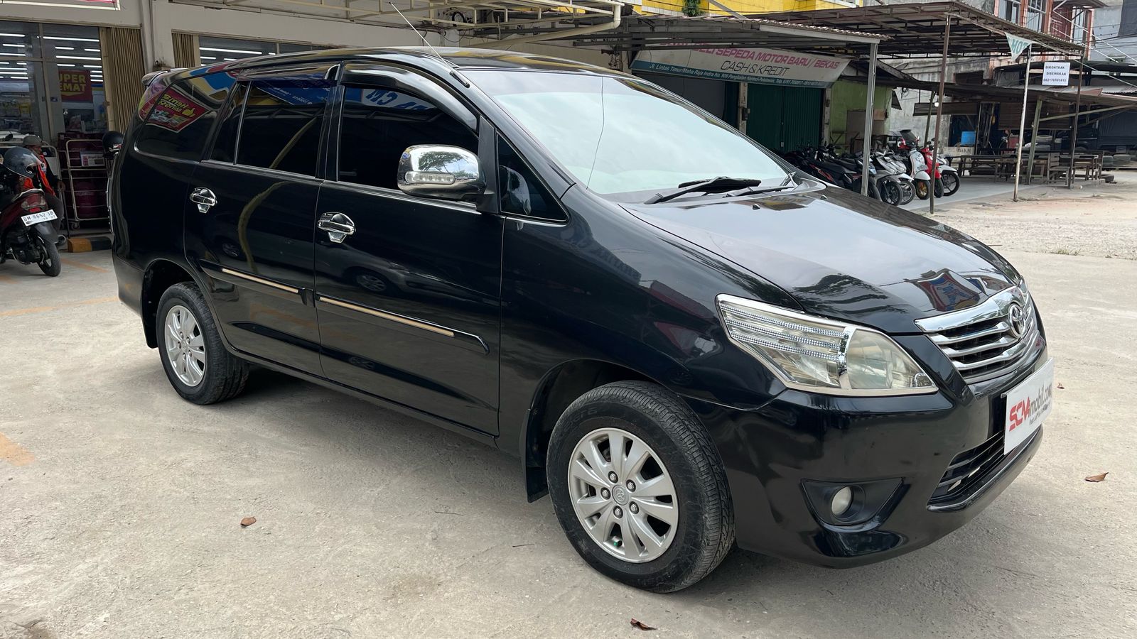 Toyota KIJANG INNOVA  G 2012