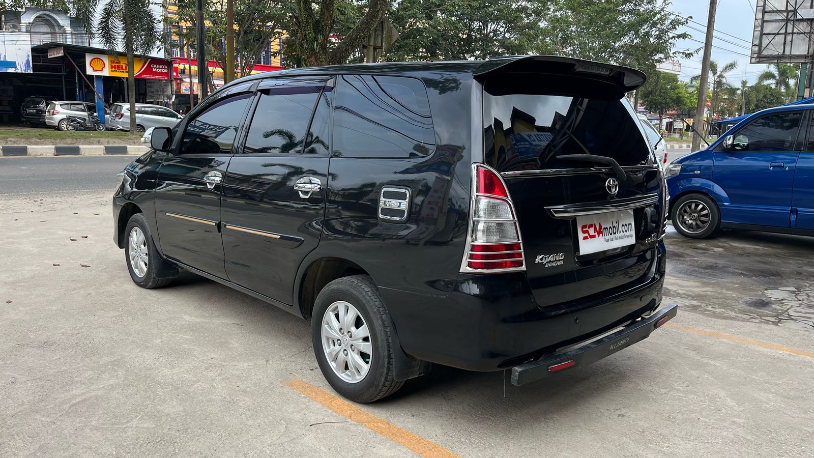 Toyota KIJANG INNOVA  G 2012