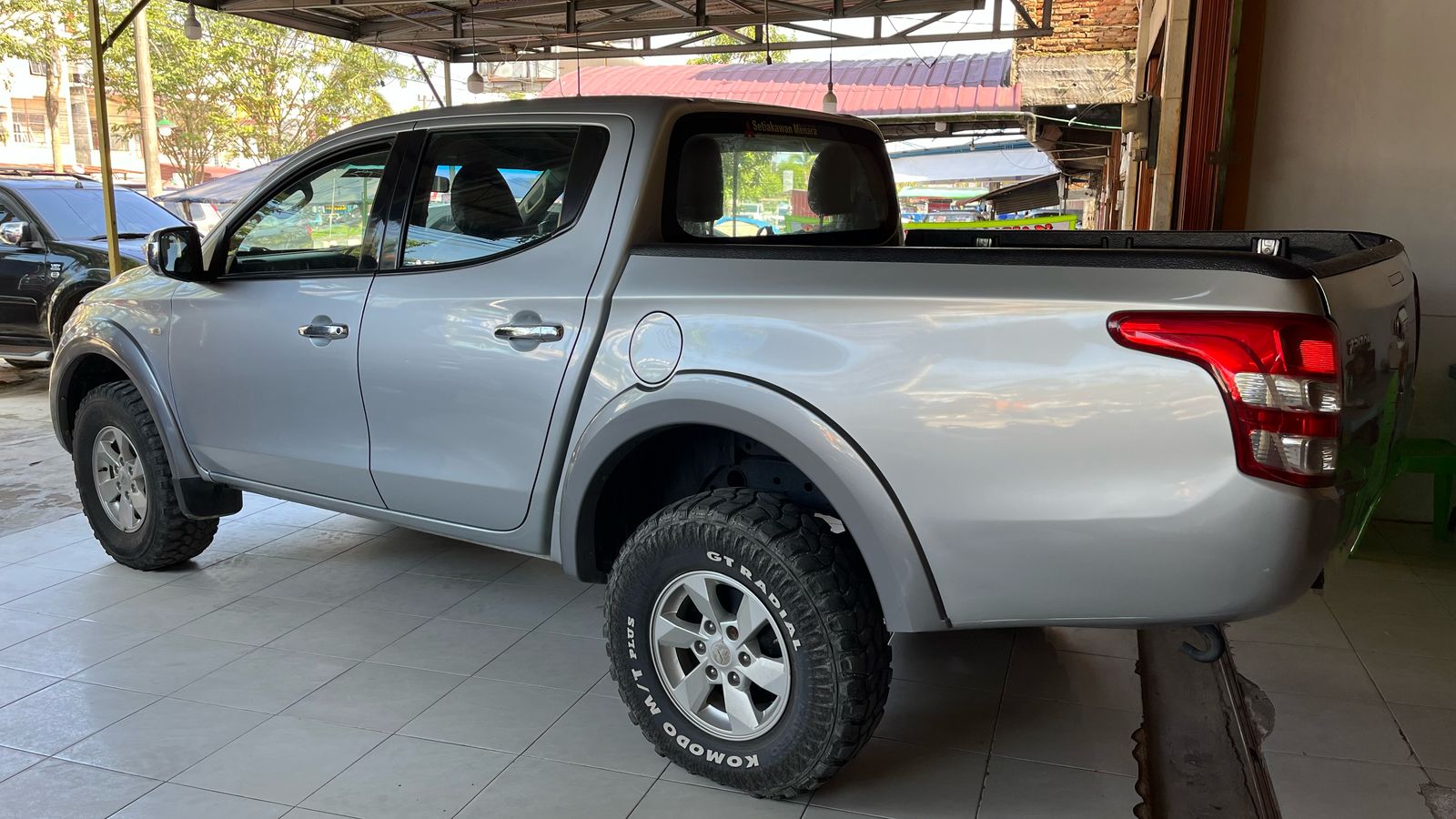 Mitsubishi TRITON 2.5L DC GLS 2016