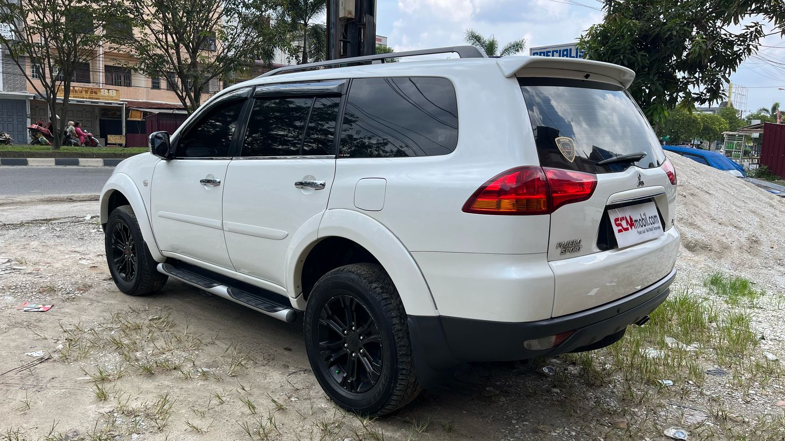 Mitsubishi PAJERO SPORT 2,5 EXCEED 2010