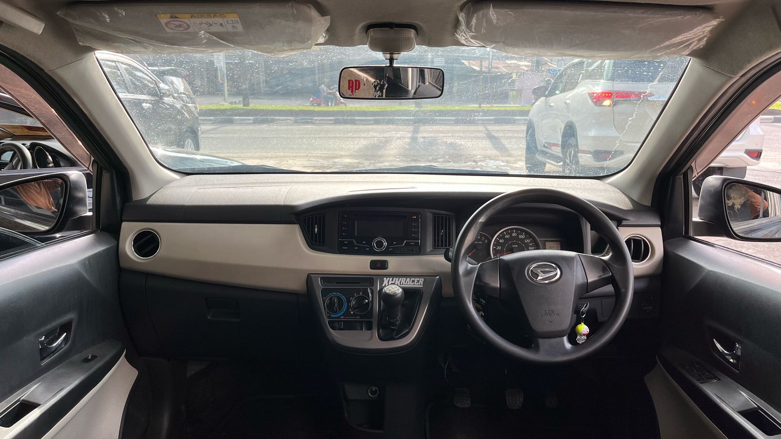 Daihatsu SIGRA 1,2 R 2019