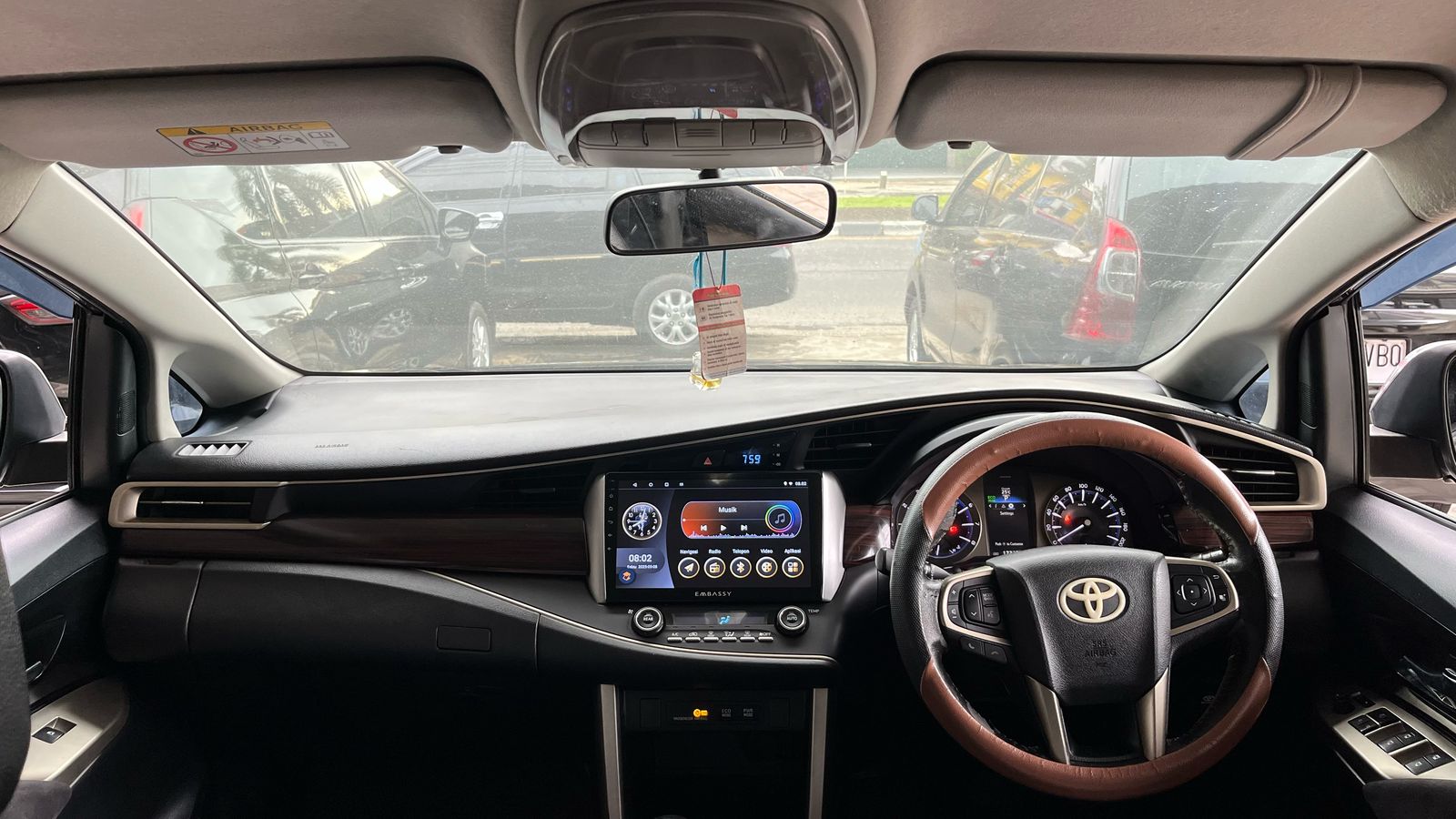 Toyota INNOVA 2.0 Q 2016