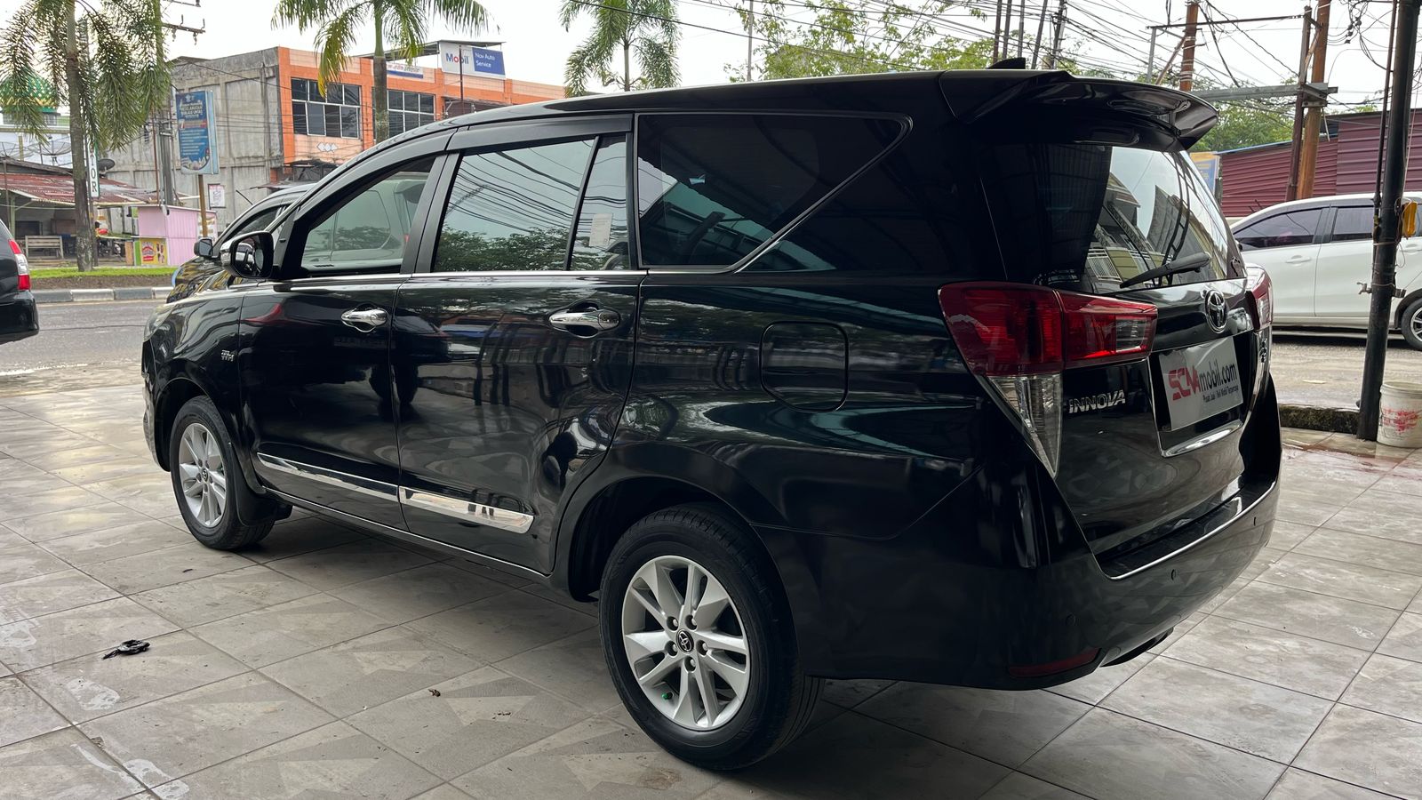 Toyota INNOVA 2.0 Q 2016