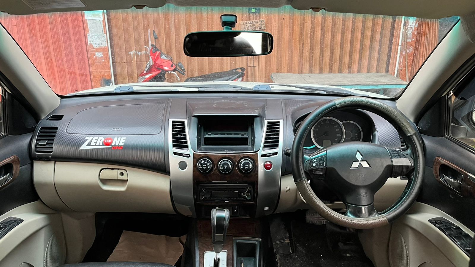 Mitsubishi PAJERO SPORT  2.5D EXCEED (4X2) 2011