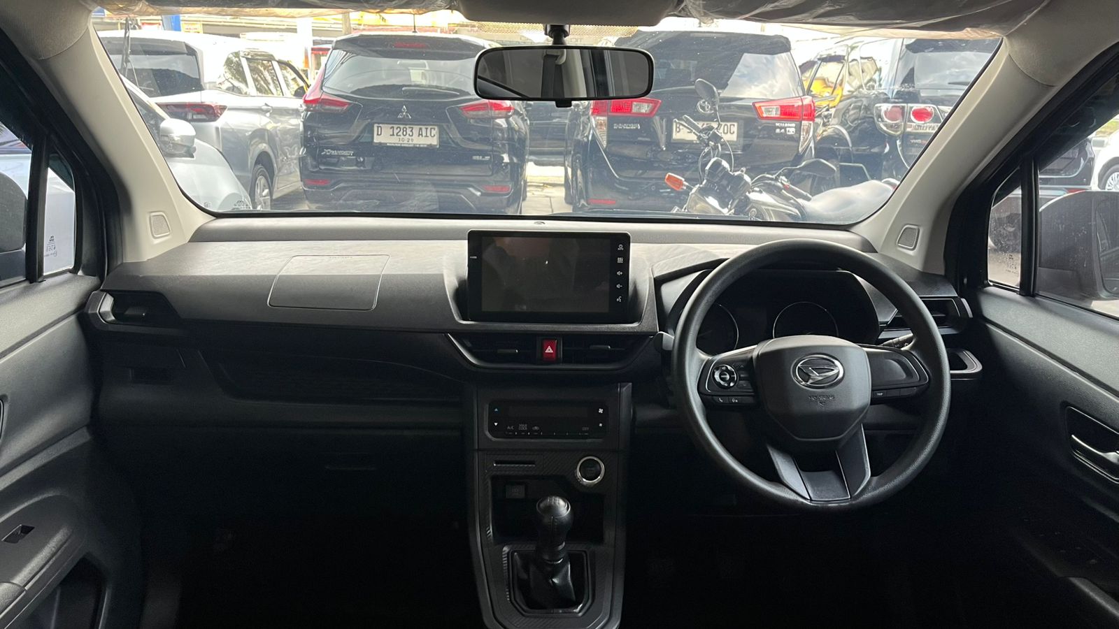 Daihatsu XENIA  1.3 R  2024