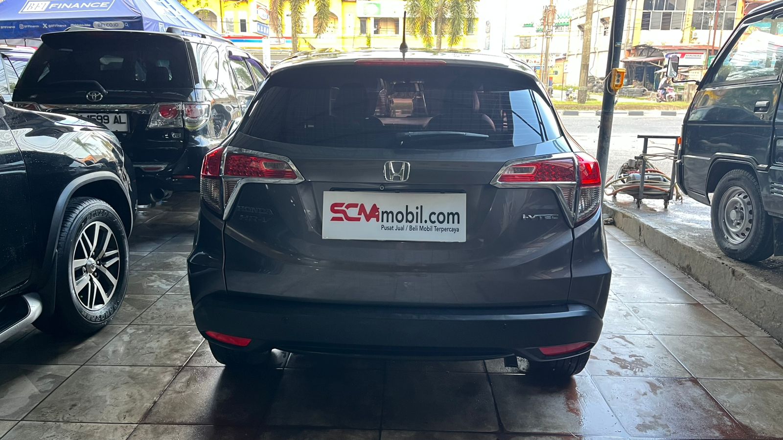 Honda HR-V RU1  1.5 E CVT CKD 2015
