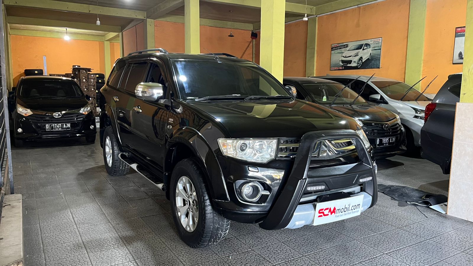 Mitsubishi PAJERO SPORT  2.5  2011