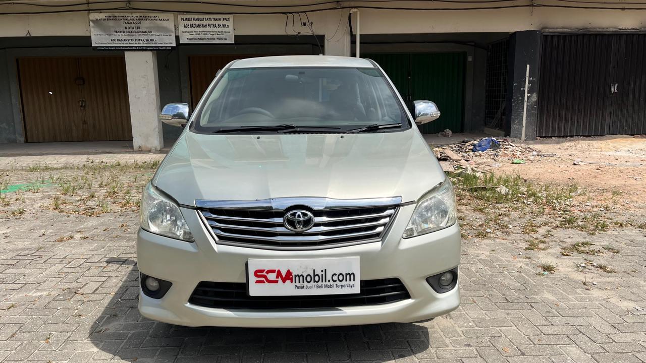 Toyota KIJANG INNOVA G DIESEL 2012