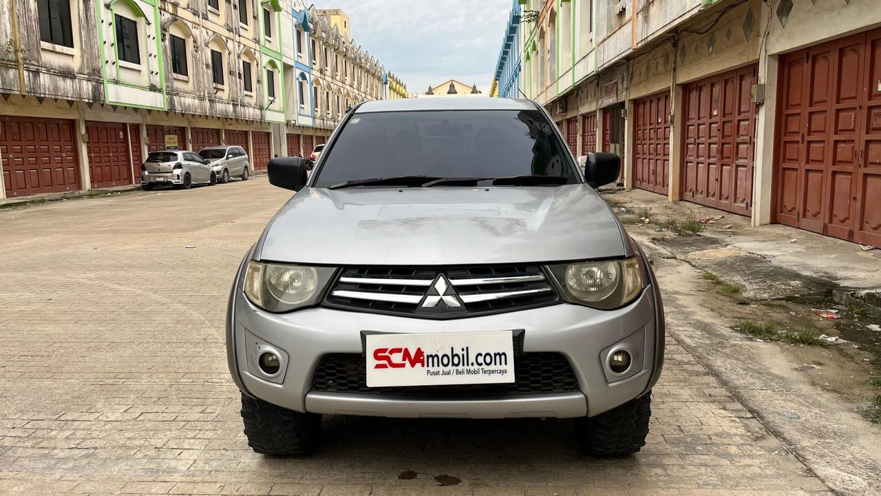 Mitsubishi STRADA CR 2.5  2014