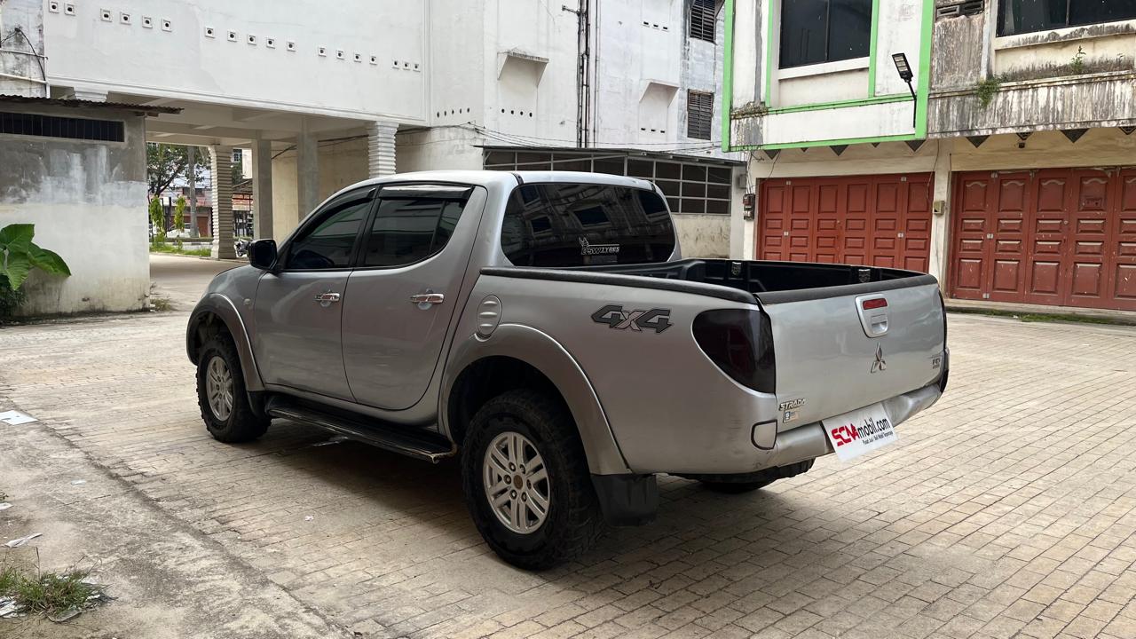 Mitsubishi STRADA CR 2.5  2014