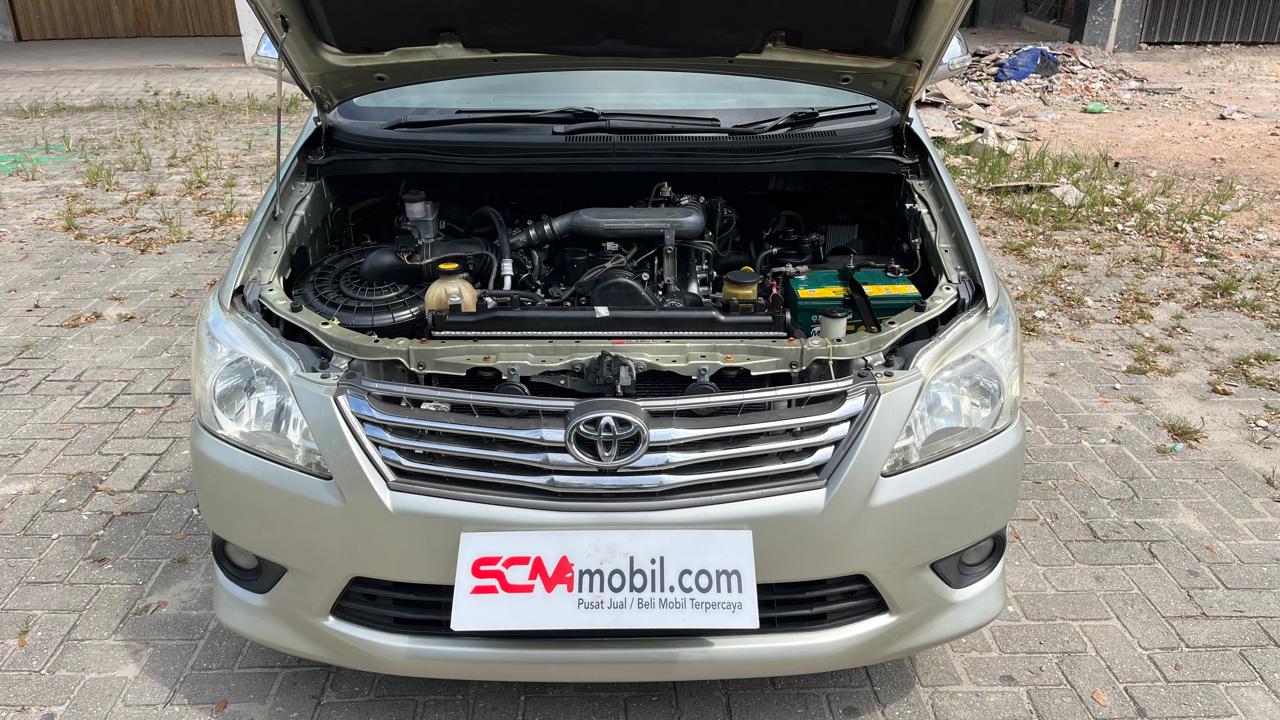 Toyota KIJANG INNOVA G DIESEL 2012