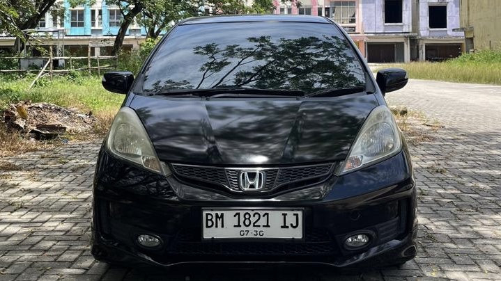 Honda JAZZ 1.5 E AT 2012