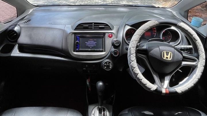 Honda JAZZ 1.5 E AT 2012