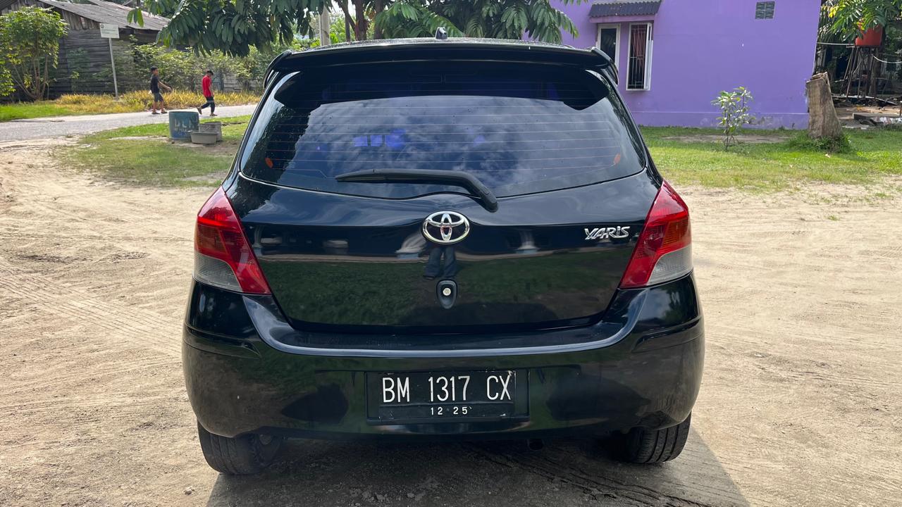 Toyota YARIS 1.5 J AT 2010