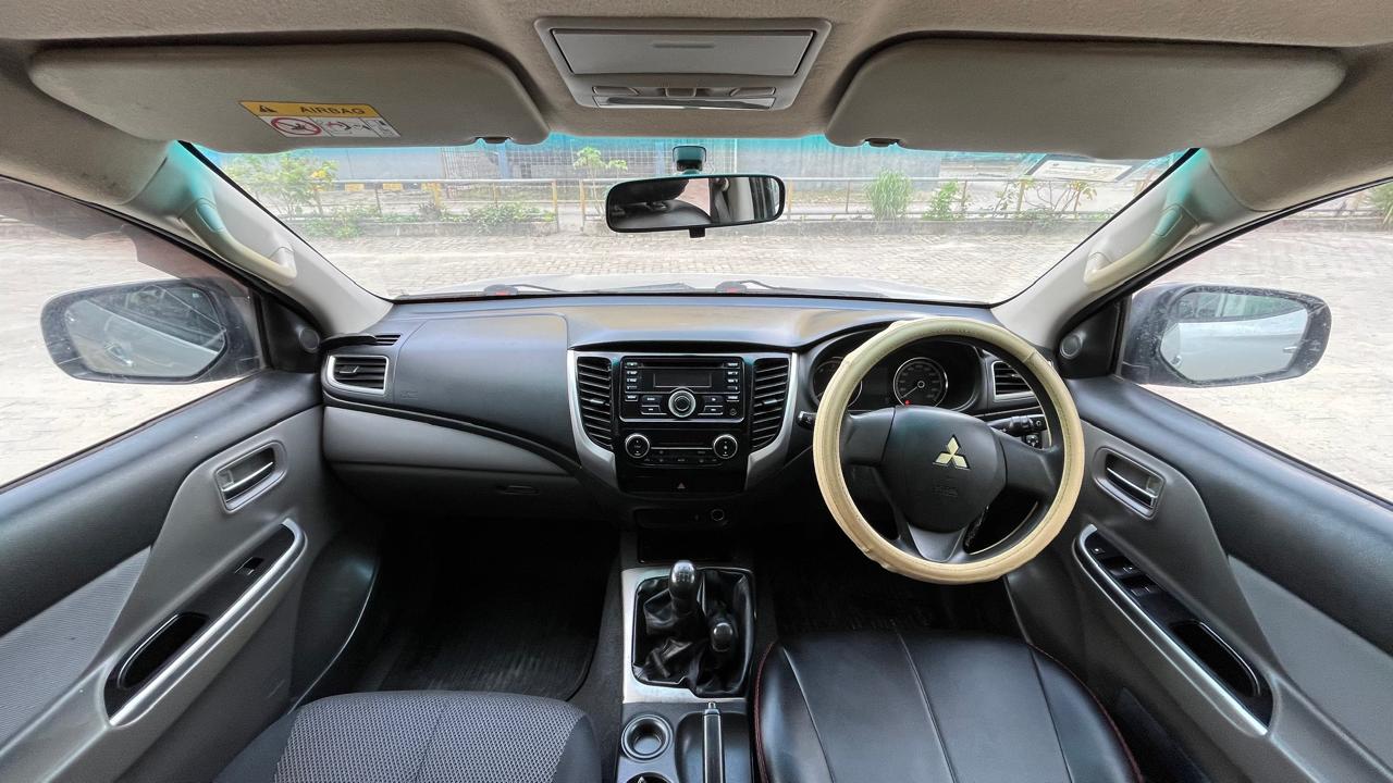 Mitsubishi TRITON  2.5L DC GLS 2019