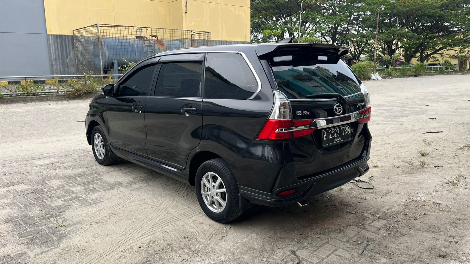 Daihatsu XENIA DELUX 2021