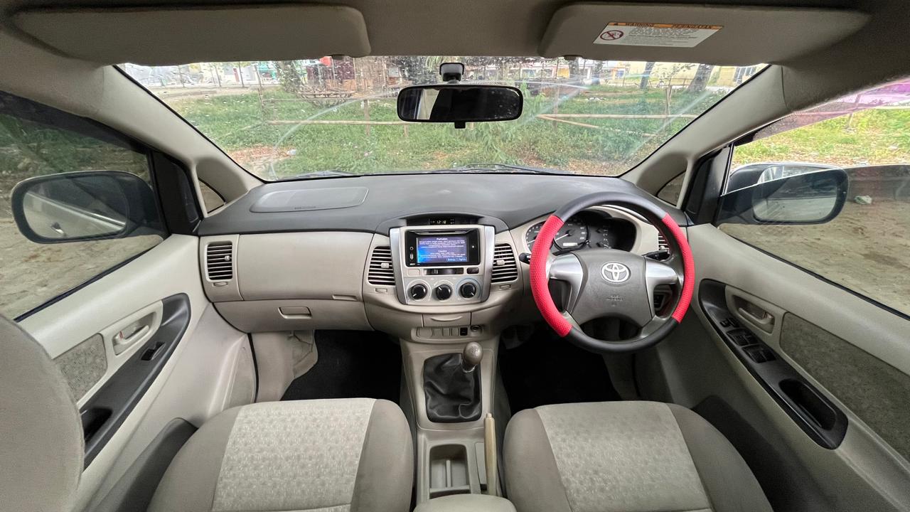 Toyota KIJANG INNOVA  G 2014